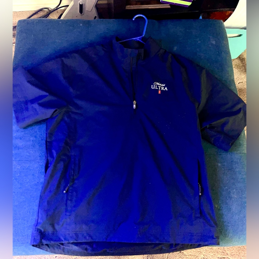 Cutter and Buck 1/2 zip short sleeve windbreaker